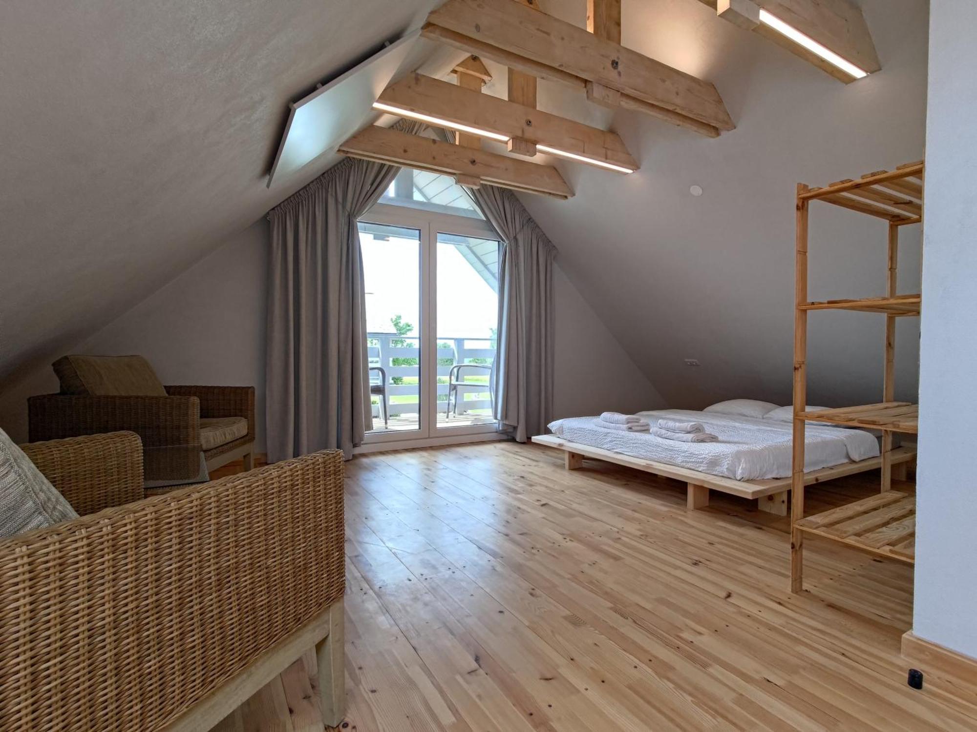 Hotel Cetri Veji Jurkalne Exteriér fotografie